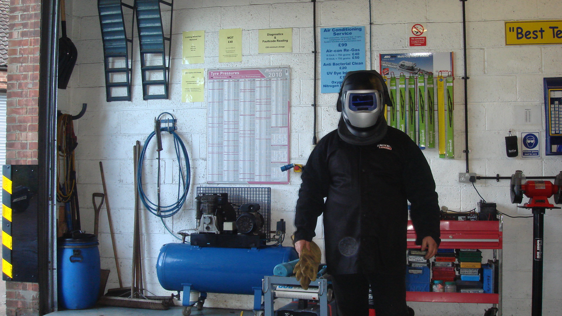 welding%20mask.JPG